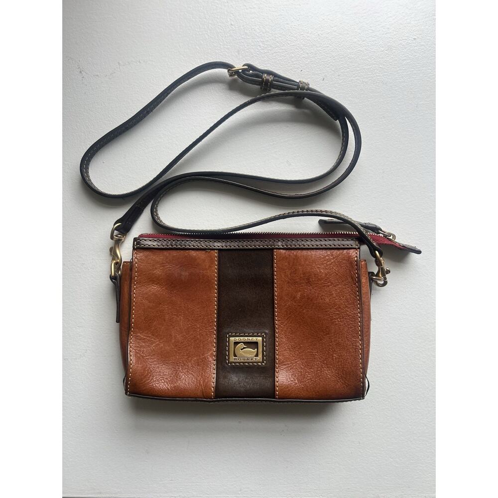 Dooney and Bourke Flourintine Leather Janine Crossbody Zip Small Purse Authentic